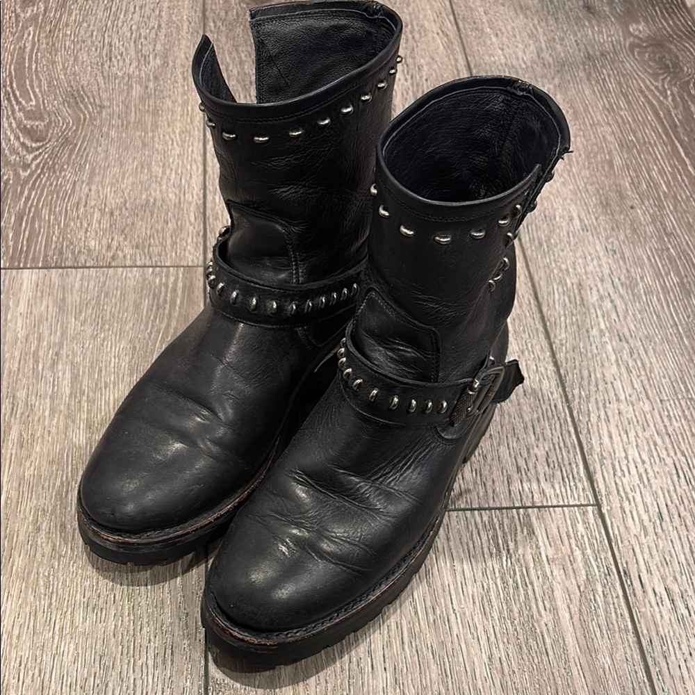 Frye Black Leather Studded women’s Boots